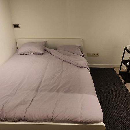 Viktoria Hostel Anversa Esterno foto