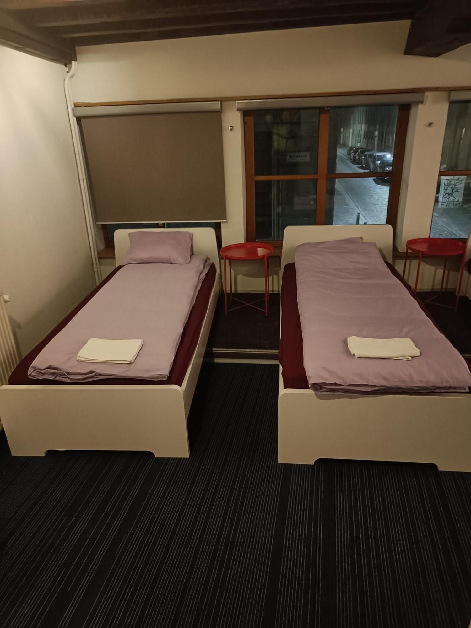Viktoria Hostel Anversa Esterno foto