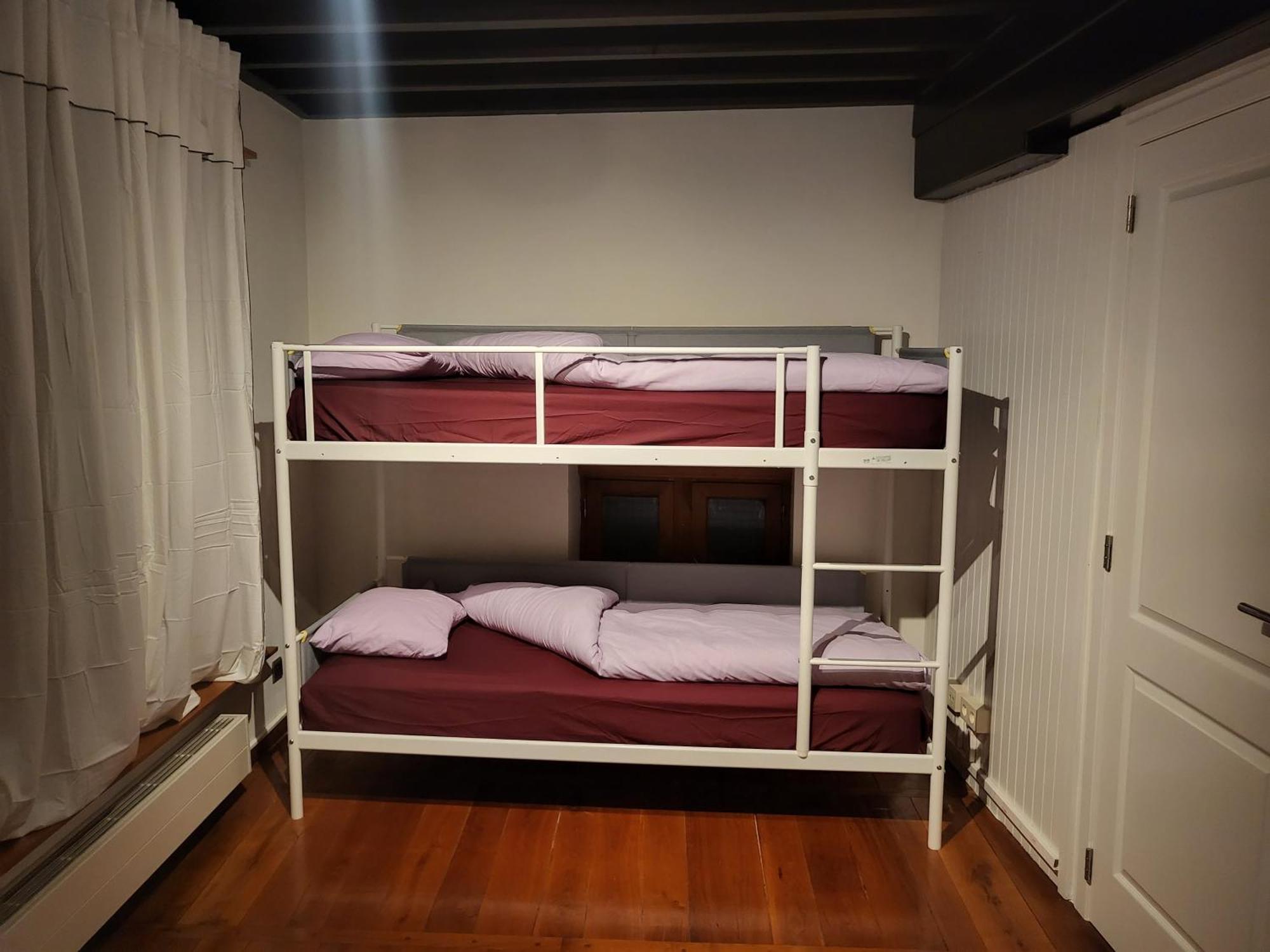 Viktoria Hostel Anversa Esterno foto